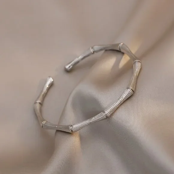 Cute Silver / Gold Bone Shape Adjustable Cuff Bracelets - Picture 6 of 7